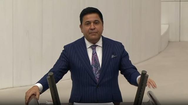 Meclis konuşmasını bir kişi dinledi! TBMM'de ilginç anlar: Önünüzde saygıyla eğiliyorum