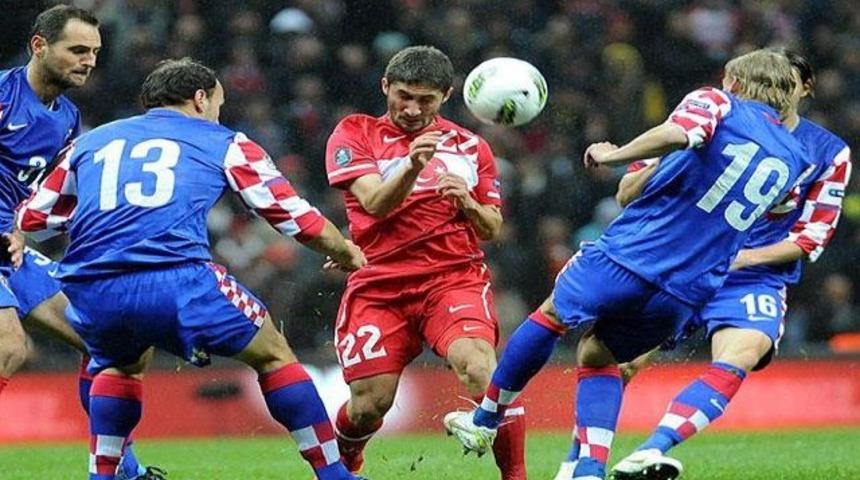 Kader ma&ccedil;ında muhtemel 11'ler!