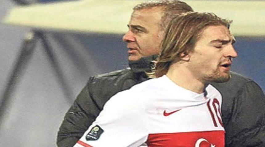 Arda'dan sonra Caner de &ccedil;ıldırdı!