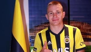 Taraftarın sevgilisiydi! Szalai resmen geri döndü...