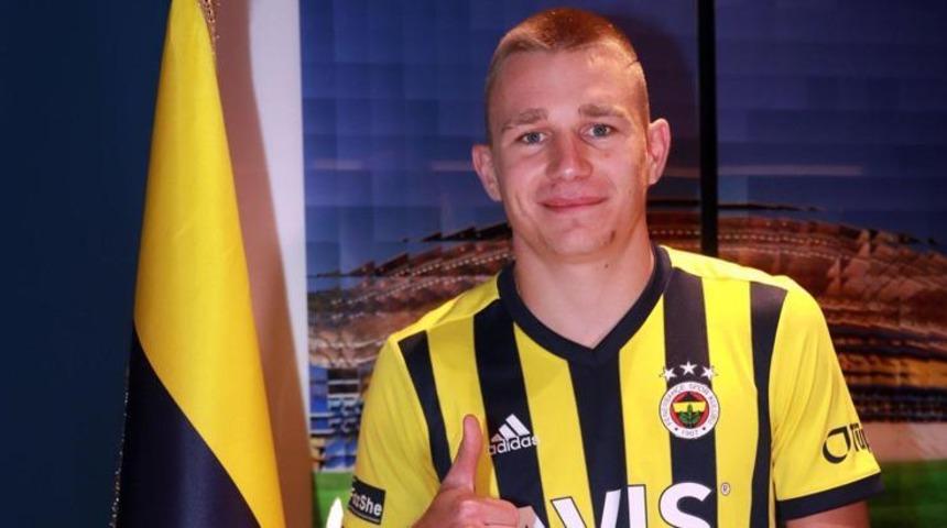 Fenerbahçe'de oynadığı dönemde taraftarın sevgilisiydi! Attila Szalai resmen geri döndü... İşte yeni takımı
