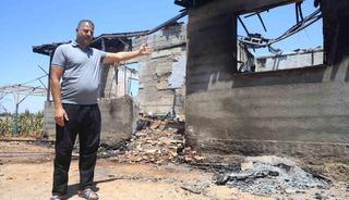 İnşaatta çalışarak kazandığı parasıyla yaptırdığı yuvası alev alev yanarak kullanılmaz hale geldi