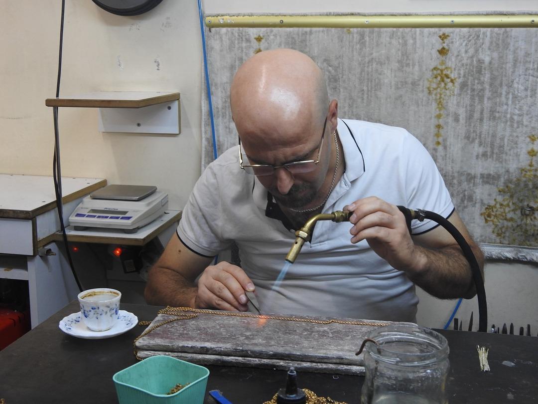 Sigorta ve aylıklarını devlet karşılıyor! Gençler bu meslekle kollarına  altın bilezik  taktı 5