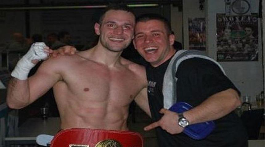 T&uuml;rk boks&ouml;r Avrupa Şampiyonu!