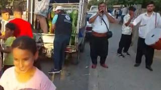 Davul zurna ile bedava dağıttı! 10 dakikada bitti 