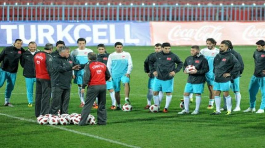 Ayyıldızlılar'a 2 şok birden!