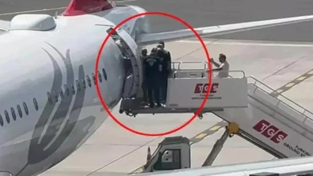 Leman Dergisi’nin yazı işleri müdürü Aslan Özdemir tutuklandı!