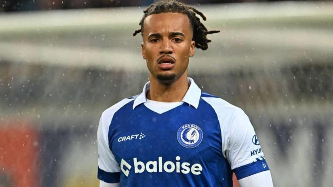 Dünya devinin elinden aldı! Fenerbahçe nin yeni transferi Archie Brown kendisini Sarı-Lacivertliler e bağlayan imzayı atmak için İstanbul a geldi 2