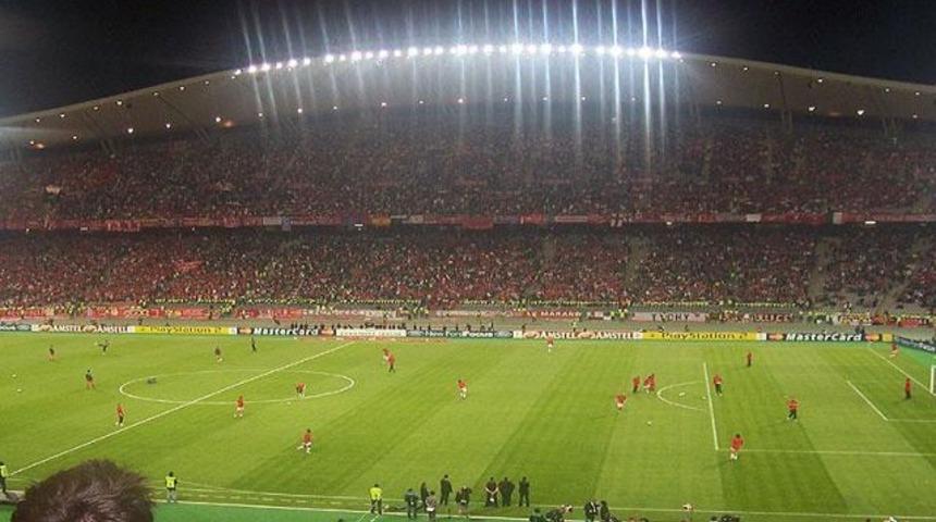 Olimpiyat Stadı'nın &uuml;st&uuml; tamamen kapanıyor!