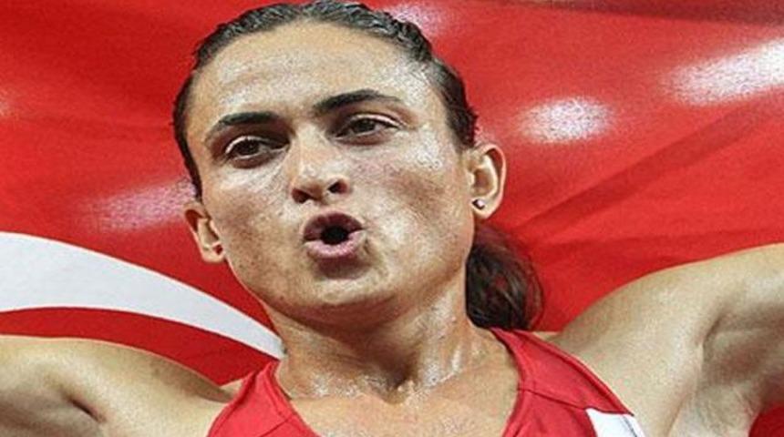 Binnaz rekorla finalde!