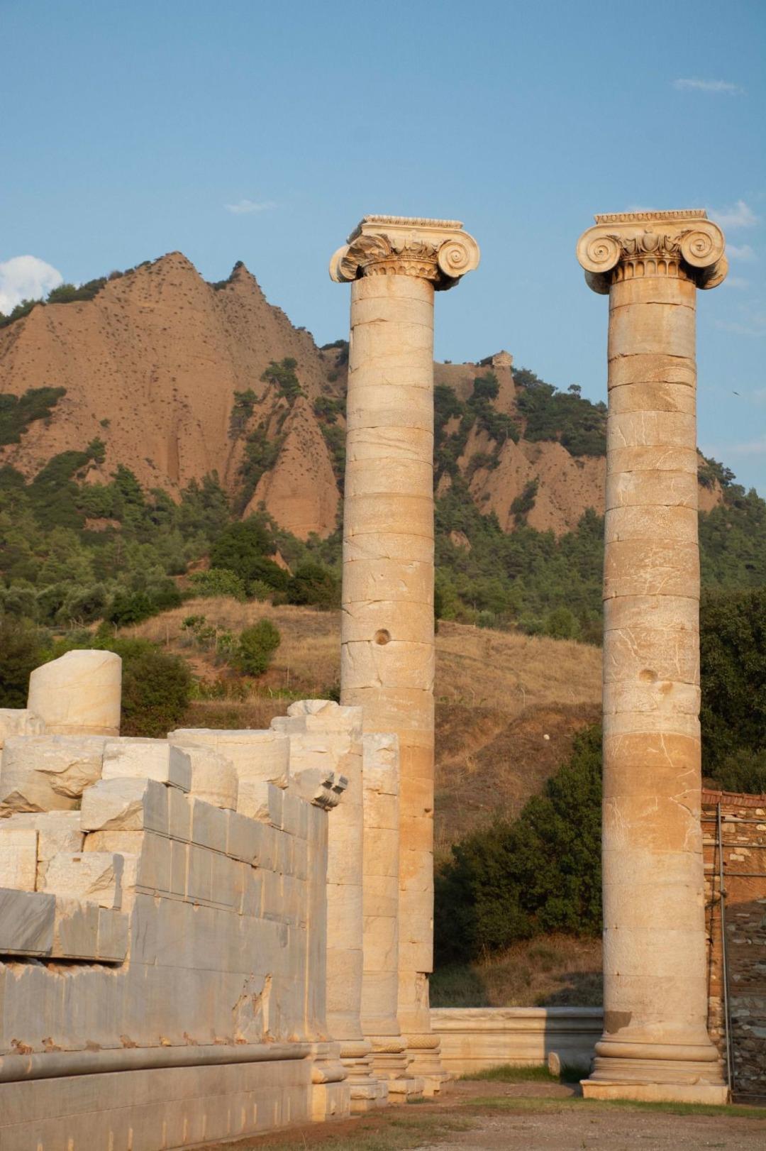  Sardes Antik Kenti ve Bin Tepeler Lidya Tümülüsleri, UNESCO Dünya Miras Listesi’ne girdi! Bakan Ersoy: "Herkesi davet ediyorum" 7