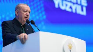 Cumhurbaşkanı Erdoğan şehit anne babalarına seslendi: Acıları aşmak kolay olmayacak. Ama gençlerimiz hayatının baharında aramızdan ayrılmayacak 