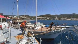 Bodrum’da içinde 6 kişi bulunan ve su alan tekne kurtarıldı