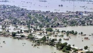 Pakistan'da muson yağmurları can aldı: 104 ölü