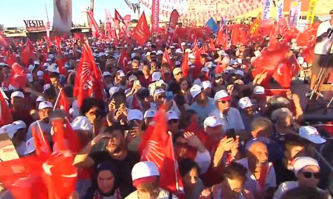 Özgür Özel den Cumhurbaşkanı Erdoğan a sert sözler! "Bir çatı kuracak, vatandaşlık bilinci yerine..." 4