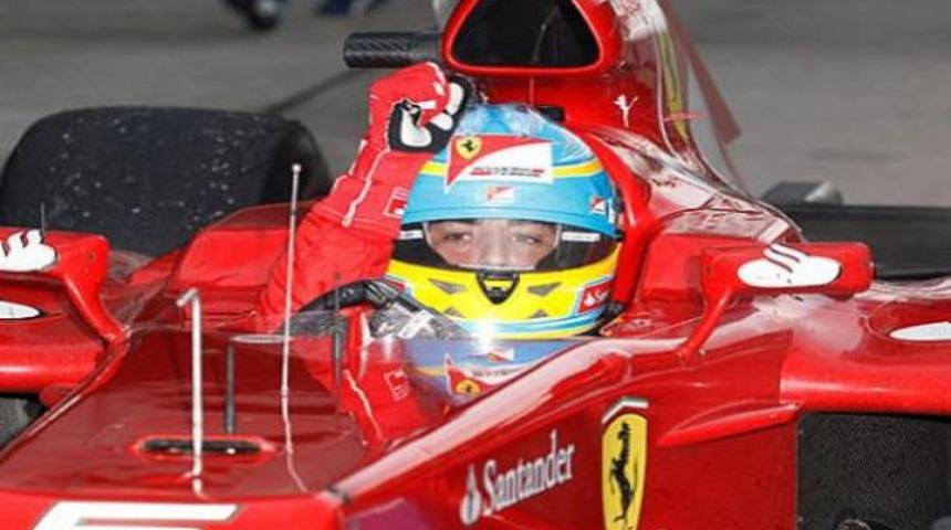 Alonso evinde u&ccedil;tu!