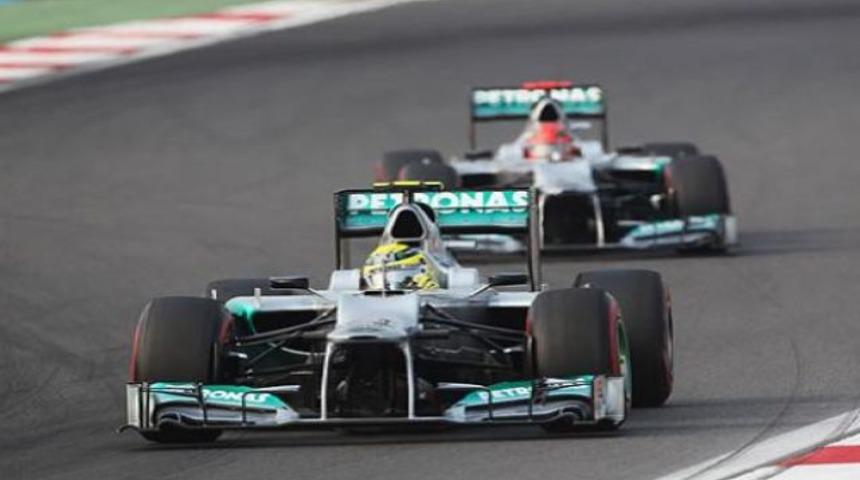 İspanya'da ilk &ccedil;izgi Mercedes'in!