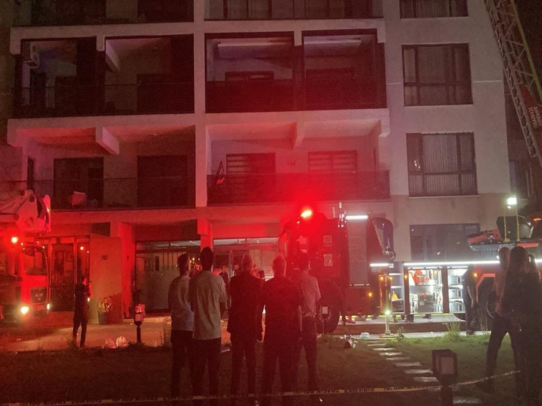 Ankara da 26 katlı binada yangın paniği! Vatandaşlar tahliye ediliyor, dumandan etkilenenler oldu 1