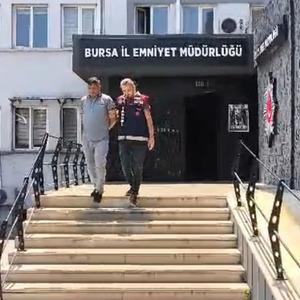 Kendisini kaymakam olarak tanıttı, sahte tören bile düzenlendi!