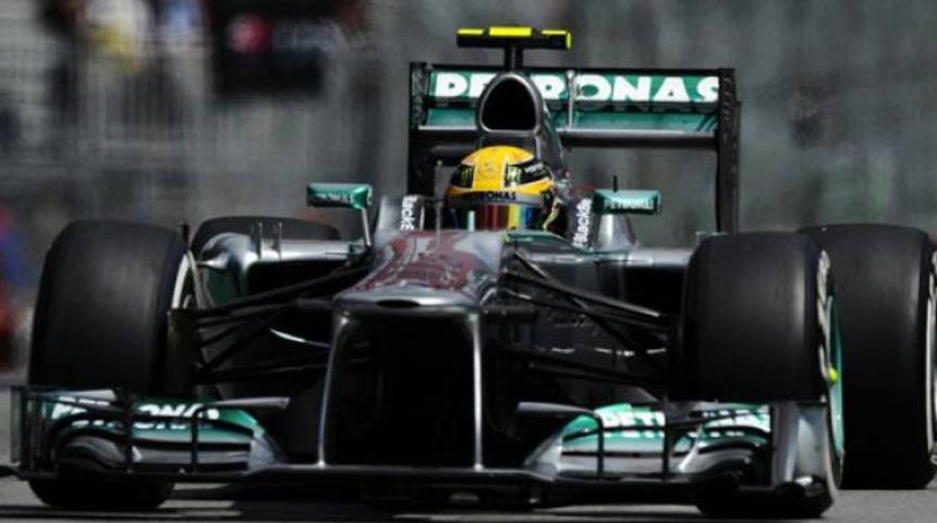 FIA, Mercedes'e cezayı kesti! 