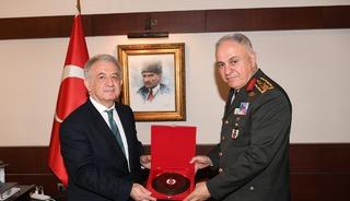 Genelkurmay Başkanı Orgeneral Gürak Astana'da temaslarda bulundu