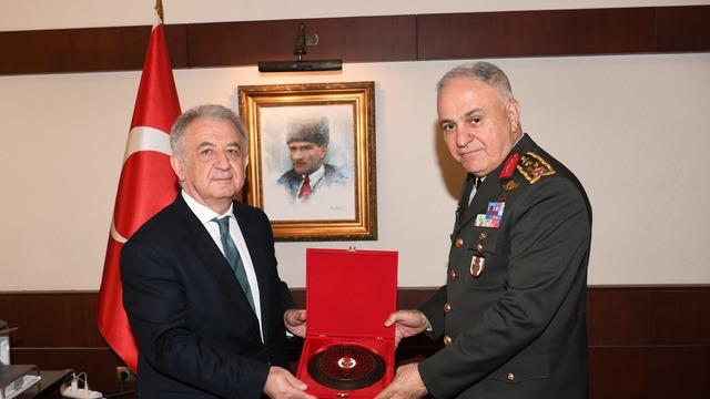 Genelkurmay Başkanı Orgeneral Gürak Astana'da temaslarda bulundu