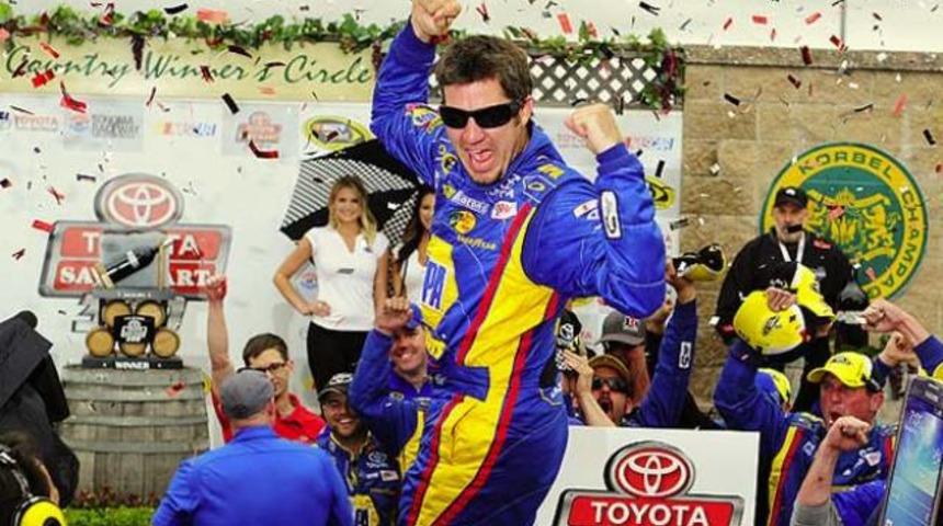 California'da ipi Truex göğüsledi!