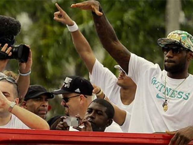 Miami şampiyonluğu kutladı 