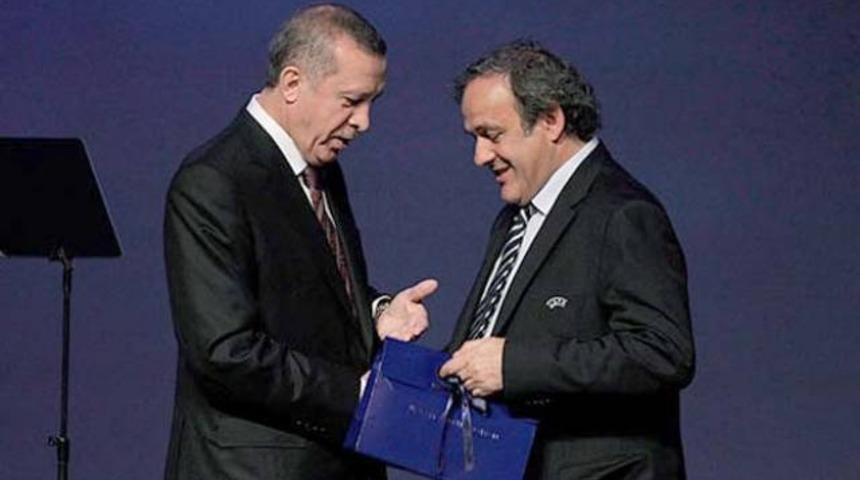 "Ne haliniz varsa g&ouml;r&uuml;n"