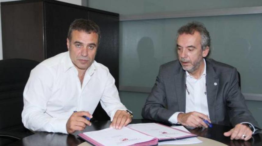 Ersun Yanal resmen Fenerbah&ccedil;e'de!