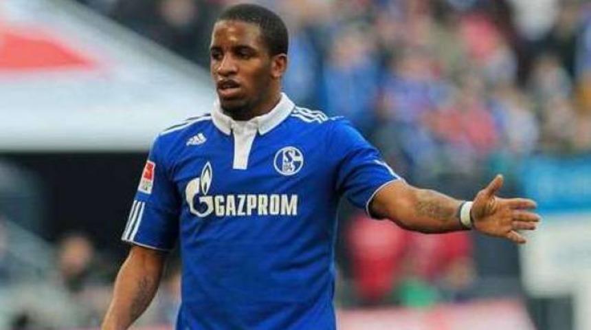 Jefferson Farfan Aslan oluyor!