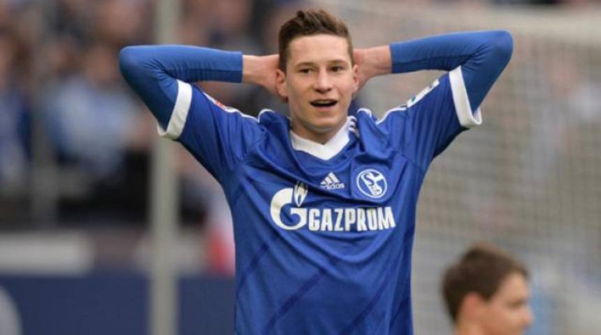 60 milyonu elinin tersiyle b&ouml;yle itti