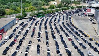 Sınır kapılarında yoğunluk! 3 haftada 159 bin araç giriş yaptı