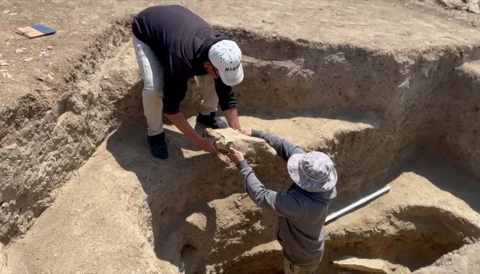 20585372-700x400 Türklerin kayıp şehri "Togu Balık" kazı çalışmalarıyla gün yüzüne çıkarılıyor