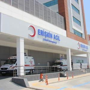 Kar maskesi takıp bıçakla saldırdı! Çocuk başından ağır yaralandı