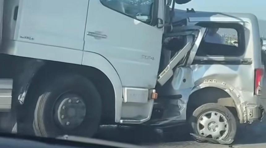 Tırla çarpışan otomobil sürücüsü hayatını kaybetti