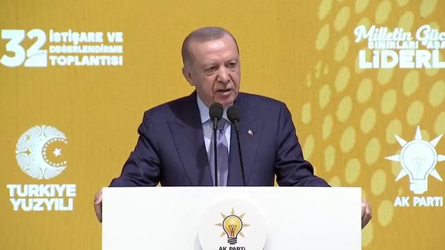Cumhurbaşkanı Erdoğan'dan Özel'in 'Ümmetçi' çıkışına sert yanıt: Ümmetin birliğini savunmak ne zamandan beri suç oldu?