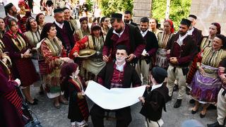 Kuzey Makedonya'nın Galiçnik köyünde asırlık düğün geleneği yaşatılıyor