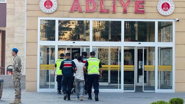 Eniştesini öldüren şüpheli, mısır tarlasında yakalandı