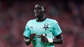 İngiliz ekibi West Ham United, Çekya tarihinin en pahalı transferini yapıyor! Adı sık sık Fenerbahçe ile de anılan El Hadji Malick Diouf İngiltere yolunda...