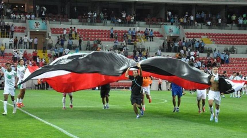 Irak yarı finalde