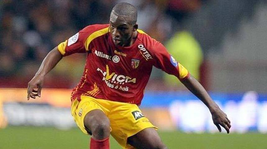 Karab&uuml;kspor Sow'u aldı!