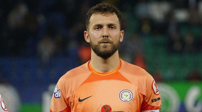 SON DAKİKA: Fenerbahçe, Rizespor'dan ayrılan kaleci Tarık Çetin'i transfer etti!