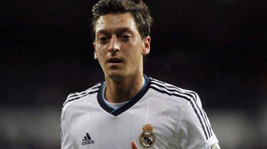 Mesut &Ouml;zil: Youtube'u a&ccedil;ıyorum ve...