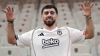 SON DAKİKA: Beşiktaş'ın yeni transferi Orkun Kökçü'nün Tüpraş Stadyumu'nda imza töreni düzenlendi...