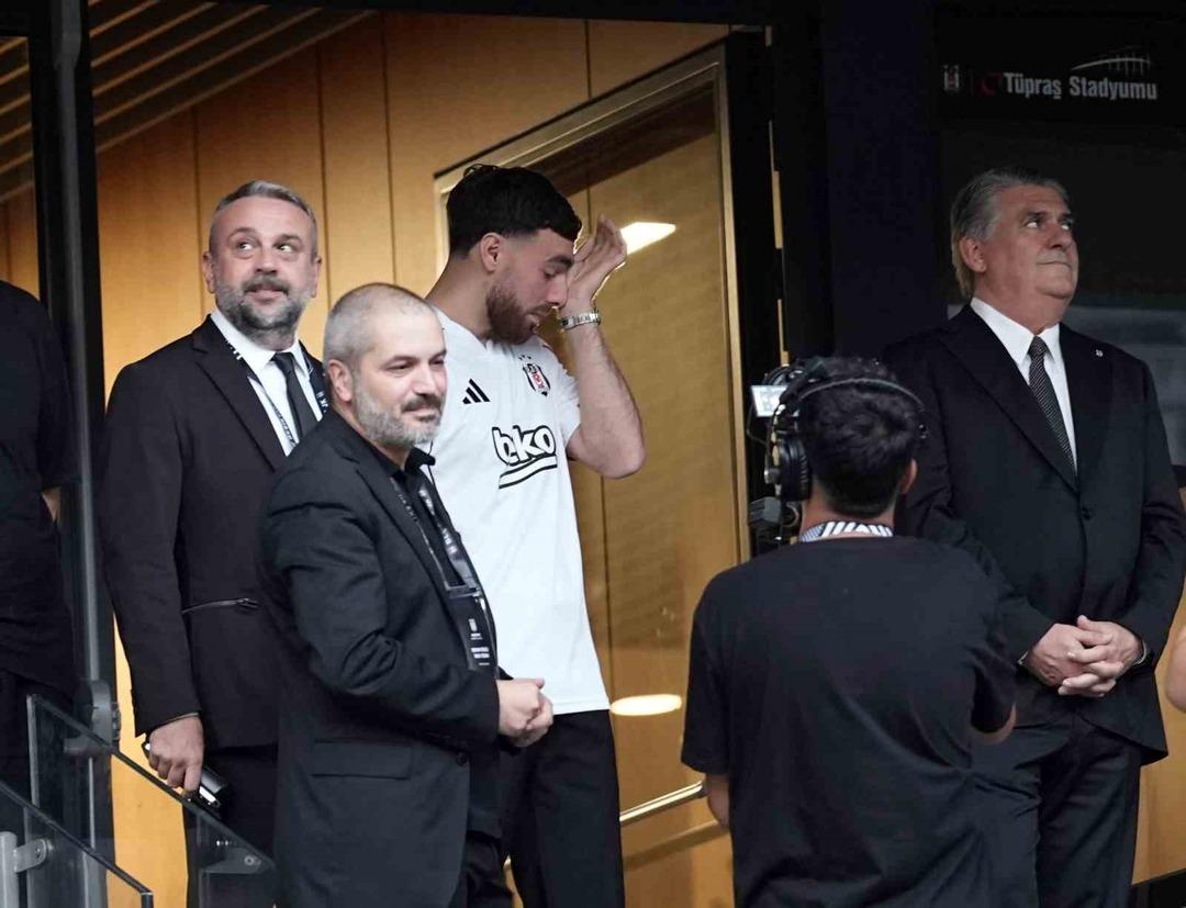 SON DAKİKA: Beşiktaş ın yeni transferi Orkun Kökçü nün Tüpraş Stadyumu nda imza töreni düzenlendi... 4