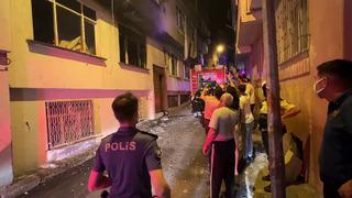 Samsun'da 3 katlı binada yangın: 3 kişi dumandan etkilendi