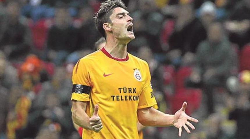 Riera: Paramı &ouml;deyin, gideyim