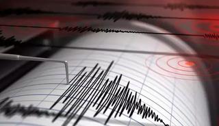 6.7'lik sarsıntı korkuttu! Endonezya'da büyük deprem