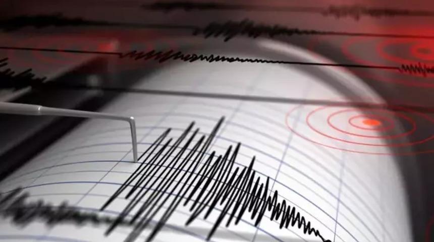 6.7'lik sarsıntı korkuttu! Endonezya'da büyük deprem
